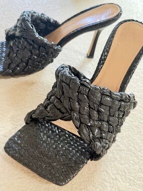 BV Woven Raffia Mule Heels Black EU 40 US 9.5 Made In Italy